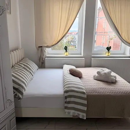 Bialy Apartmán *