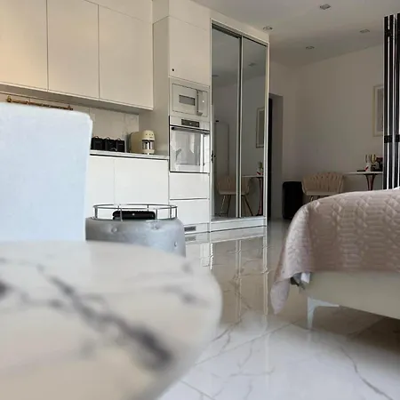 Bialy Apartmán